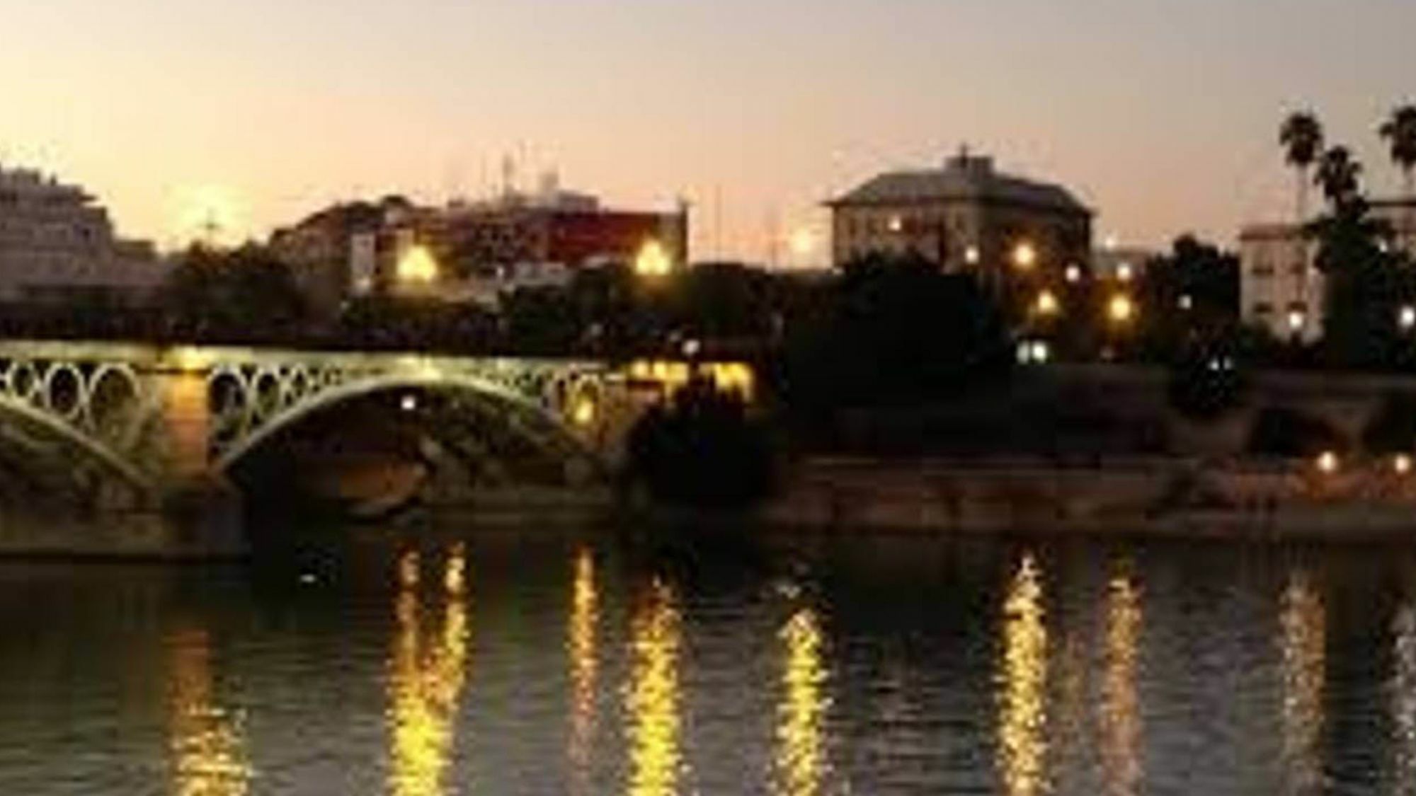 Apartamento Carlos Canal Seville Luaran gambar